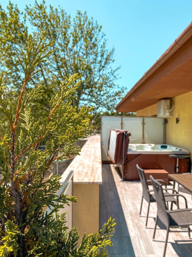 Casa Luxury Wellness Apartman By Bltn Siófok Zewnętrze zdjęcie